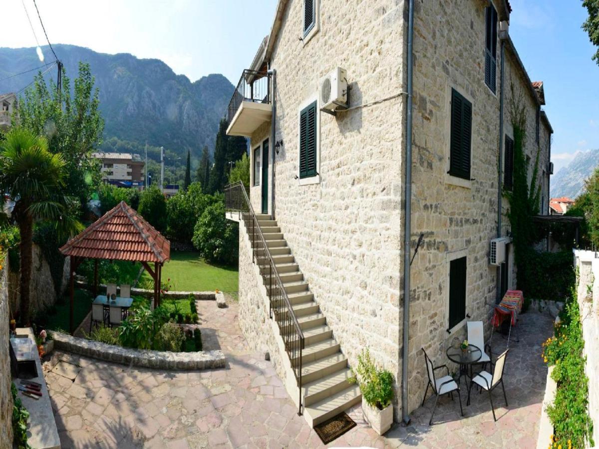 Apartment Andrea With Parking Kotor